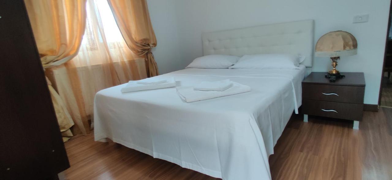 Vila Deal Sacele Ngoại thất bức ảnh